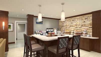 Cozy Studio w/ Kitchen | Hot Breakfast, Gym & Pool