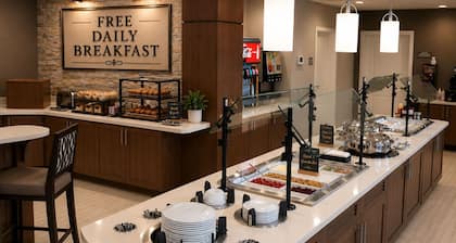 Accessible Studio w/ Kitchen | Breakfast + Pool