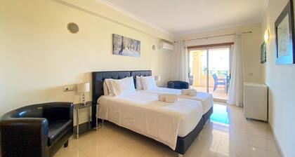 Millennium Plaza by Hsrentals