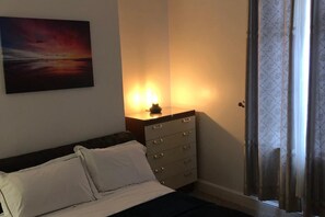 Room - 1 Bed Home Away From Home - Sleeps 2 (Liverpool)