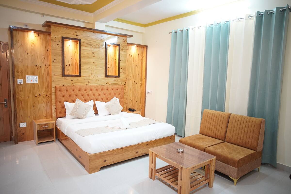 Family Room, Berbilang Katil | Meja, ruang kerja komputer riba, Wi-fi percuma 