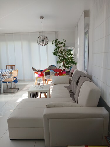 Quiet bungalow with view of the Vosges mountains 3kms from the center of Colmar cycle tracks