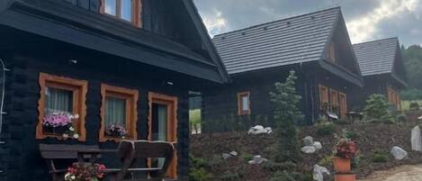 Maison familiale, patio, vue sur la colline | Extérieur