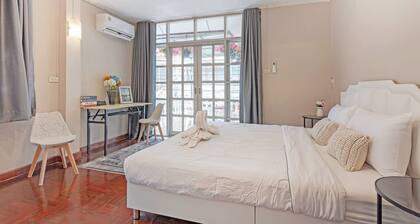 Large House in the Middle of Sukhumvit 22 for Family
