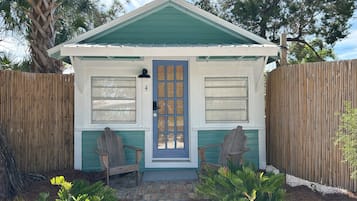 Cabin, 1 King Bed with Sofa bed, Pets not allowed, Bay View | Exterior