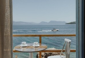 Outdoor dining - Apartment with Balcony - Sea Mansion Lefkada (Lefkada)