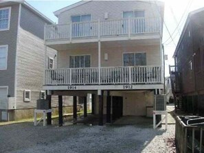 Exterior - 2 Blocks to Beach & Boardwalk – 3BR/2BA Ocean City Condo (Ocean City)