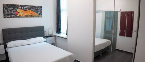 Double Room - Room 4 | Free WiFi