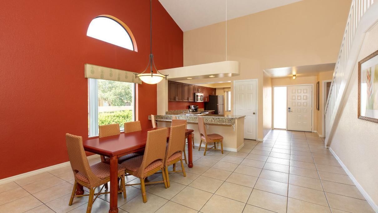 Spacious 2-bedroom Villa + Loft Minutes From Disneyperfect For Families/groups - Celebration, FL