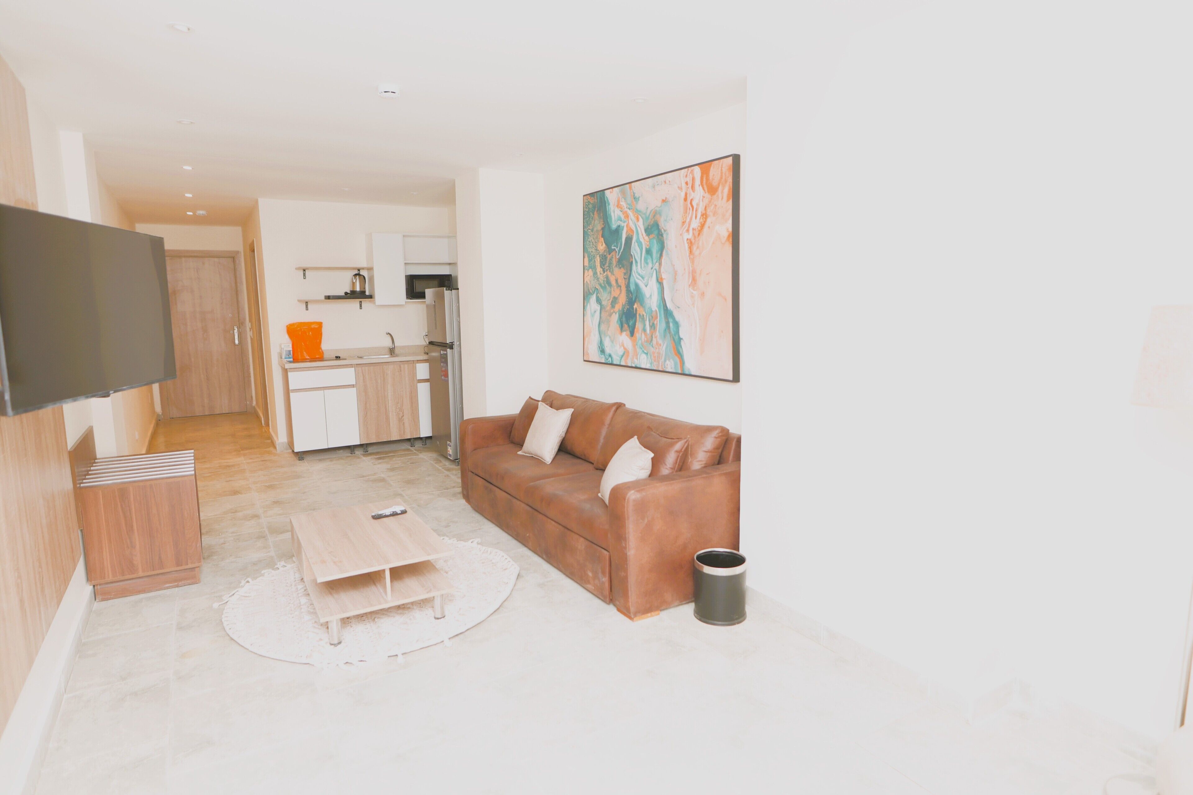 Suite, 1 Bedroom | Living area
