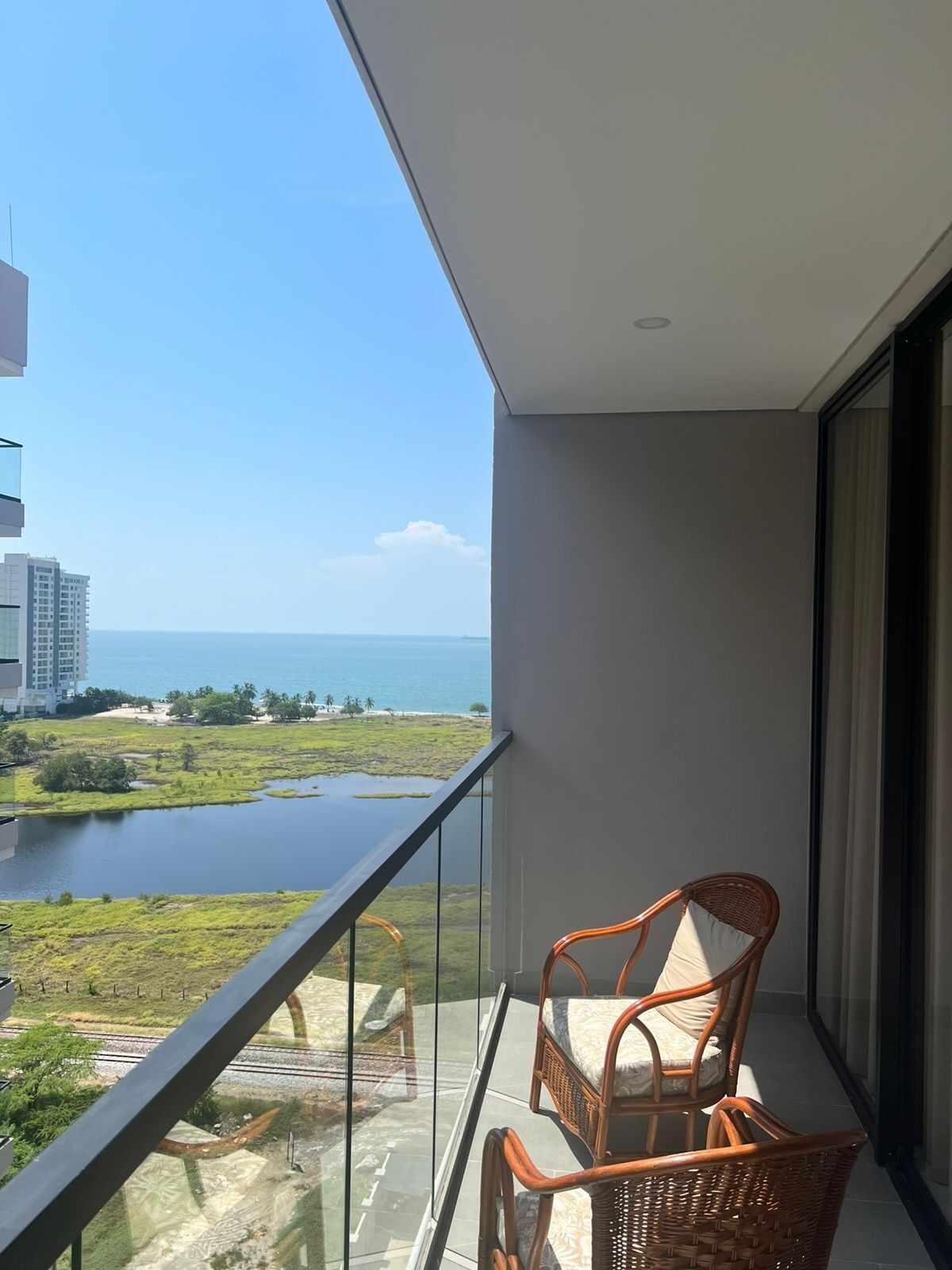 Comfort Apartment, Balcony, Sea View | Property grounds