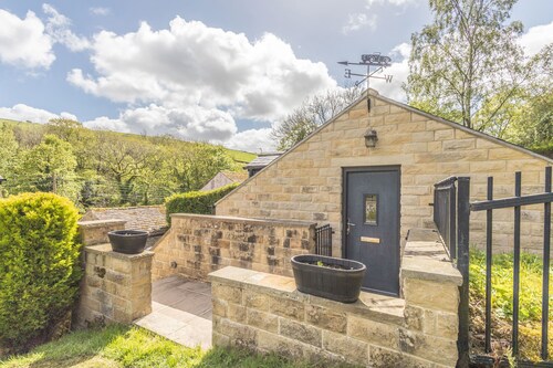 Host & Stay | Woodlands View