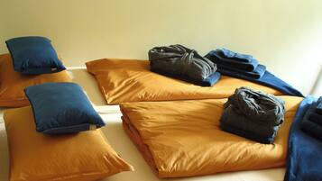 3 bedrooms, iron/ironing board, WiFi (free), bed sheets