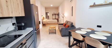 1 bedroom, iron/ironing board, travel cot, WiFi