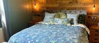 Cosy Family Home Close to Popular Beaches