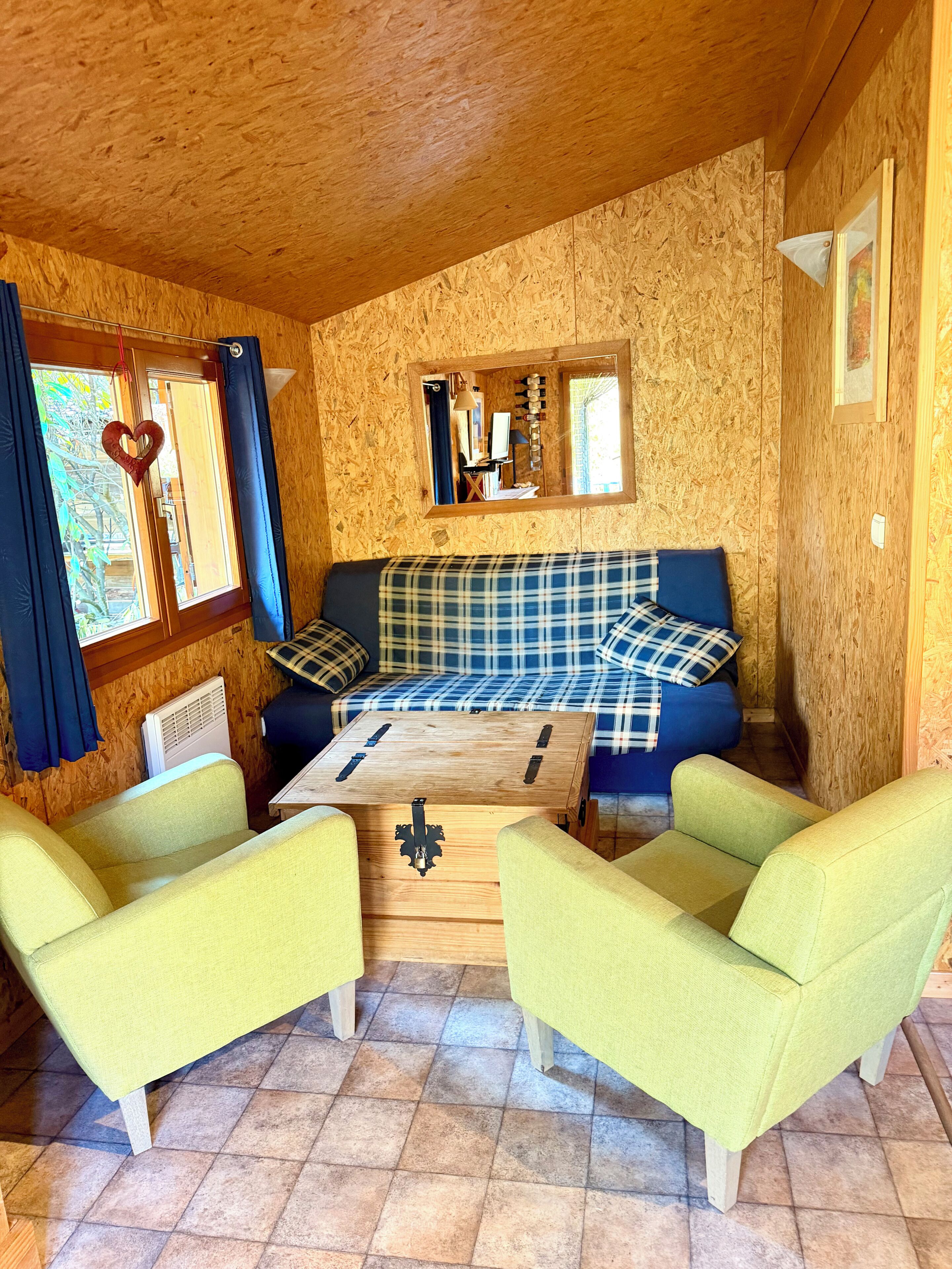 Chalet Idéalement Situé Au Bord Du Lac D'annecy - Doussard