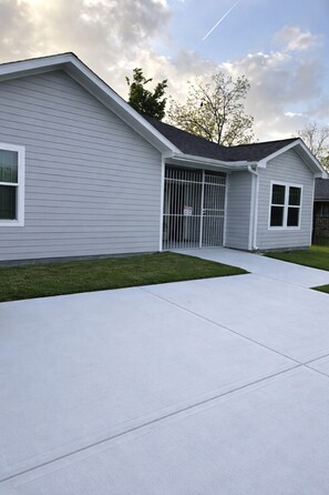 Property grounds - Brand New 3BR Home Modern Comfort + Top Location near Downtown (Houston)
