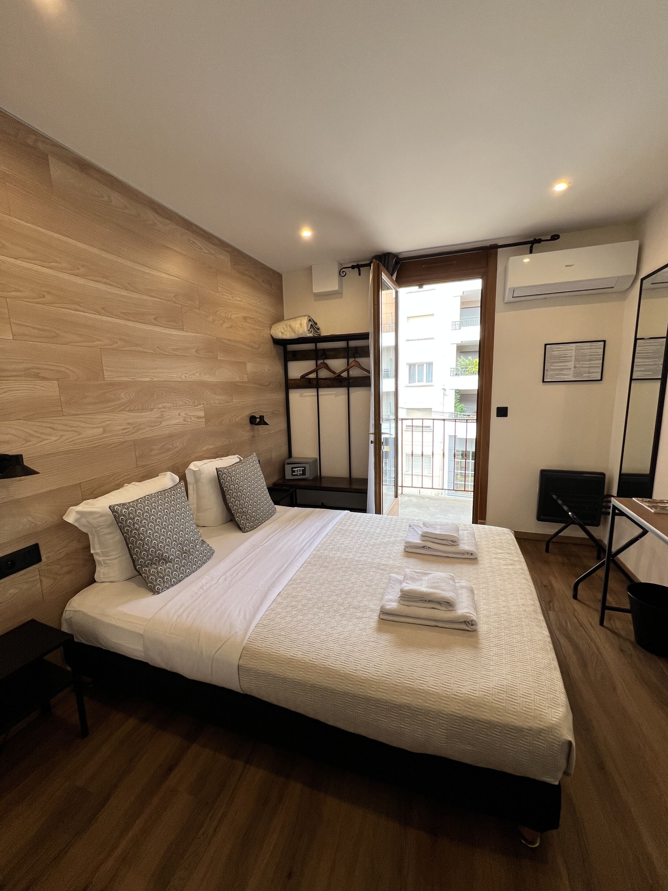Comfort Double Room, Courtyard View | In-room safe, desk, laptop workspace, free WiFi