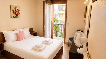 Economy Double Room, Ensuite