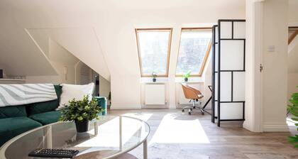 The Hale Loft | Free Parking Near Airport