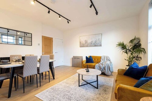The Withington - Close To Christie & Motorway links