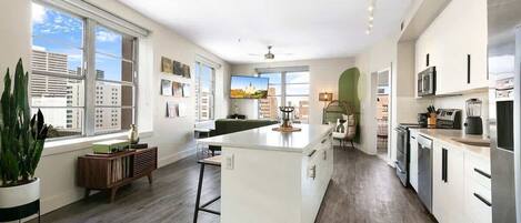 Fridge, microwave, oven, stovetop
