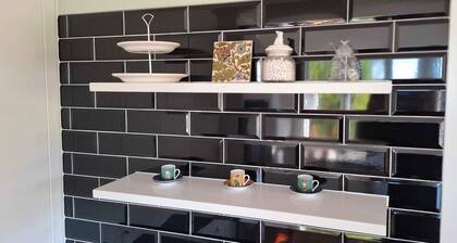 Coastal Retreat close to Devonport Beaches