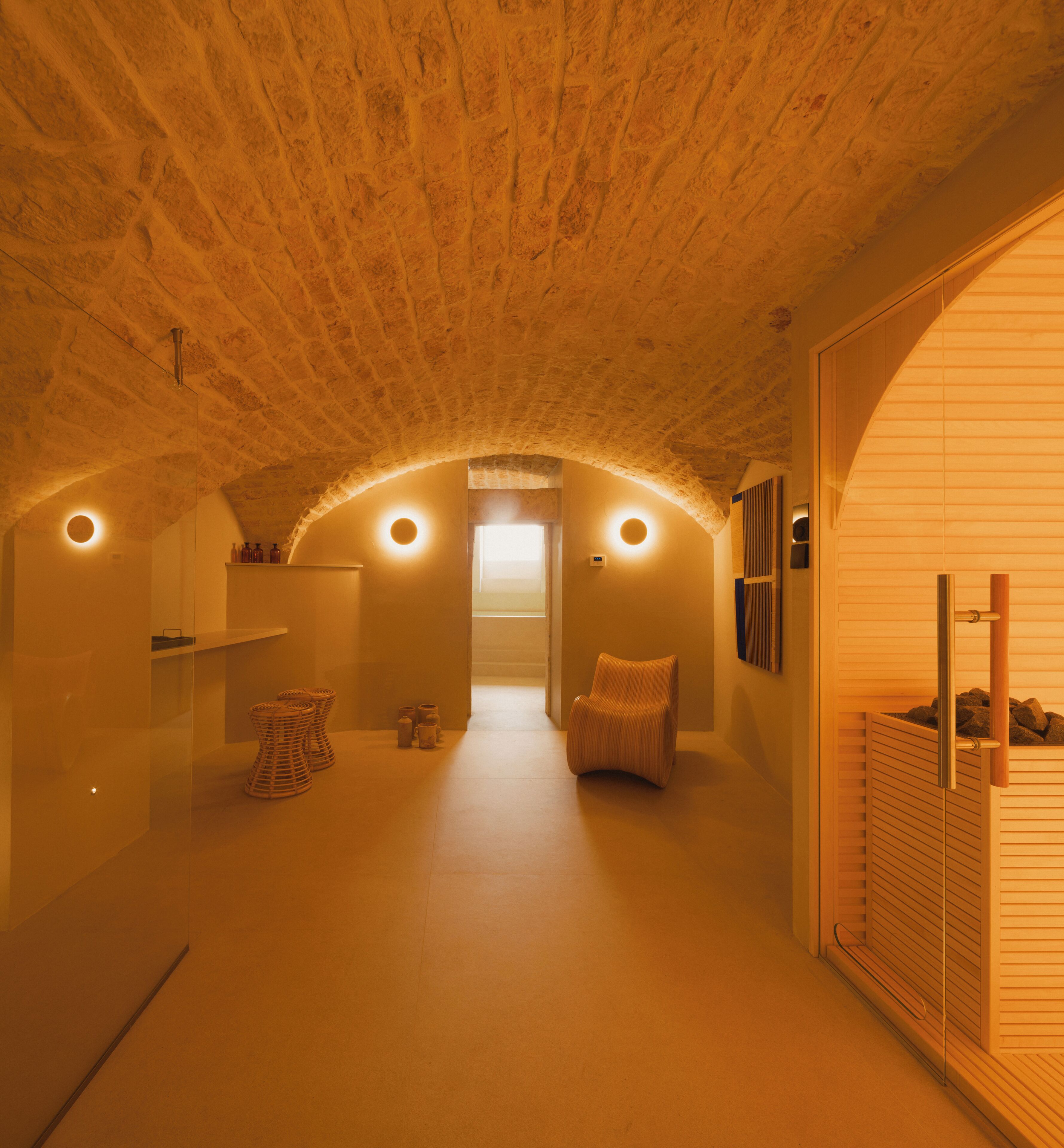 Sauna, Massageanwendungen
