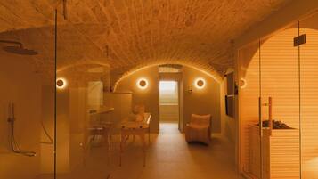 Sauna, Massageanwendungen