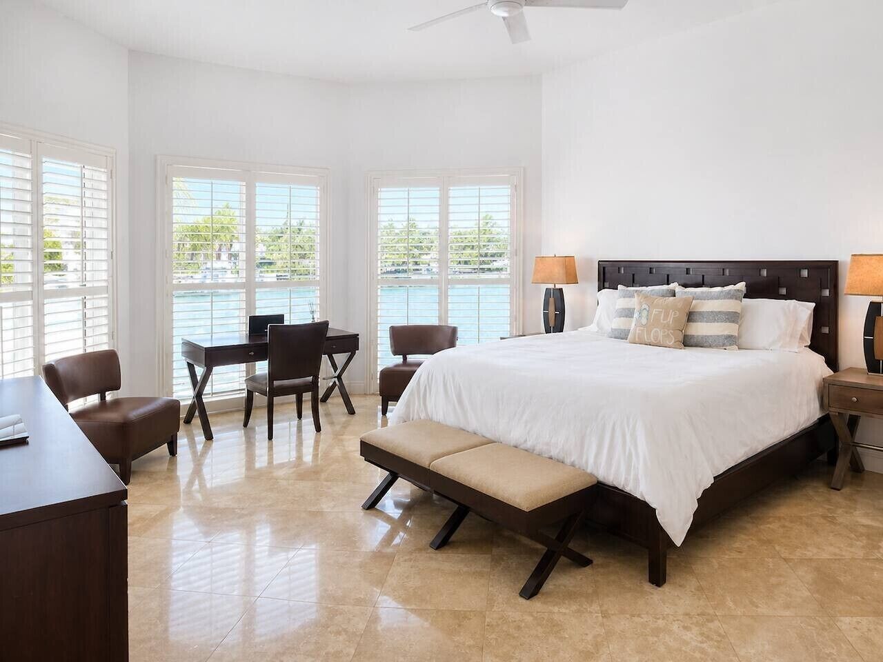 4 bedrooms, desk, iron/ironing board, free WiFi