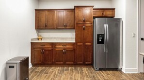Apartment (3 Bedrooms) | Interior - Landing Incredible Studio, Clubhouse, Pool (Overland Park)