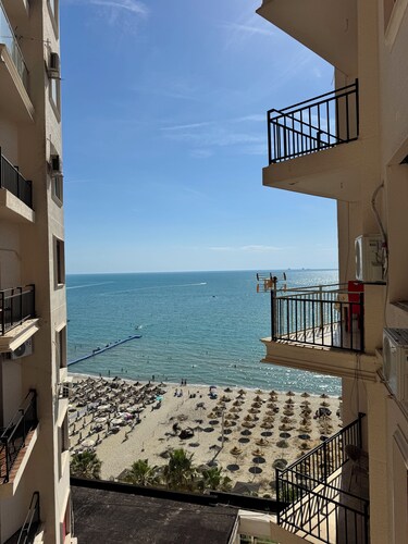 Belix Seaview Studio