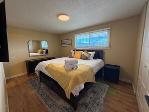 2 Schlafzimmer, Bügeleisen/Bügelbrett, WLAN, Bettwäsche