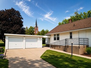 Exterior - Cornerstone Cottage in Waucoma (Waucoma)