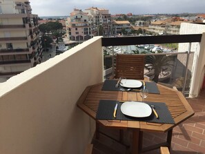 Outdoor dining - Apartment with AC, pets welcome - 4 guests (Canet-en-Roussillon)