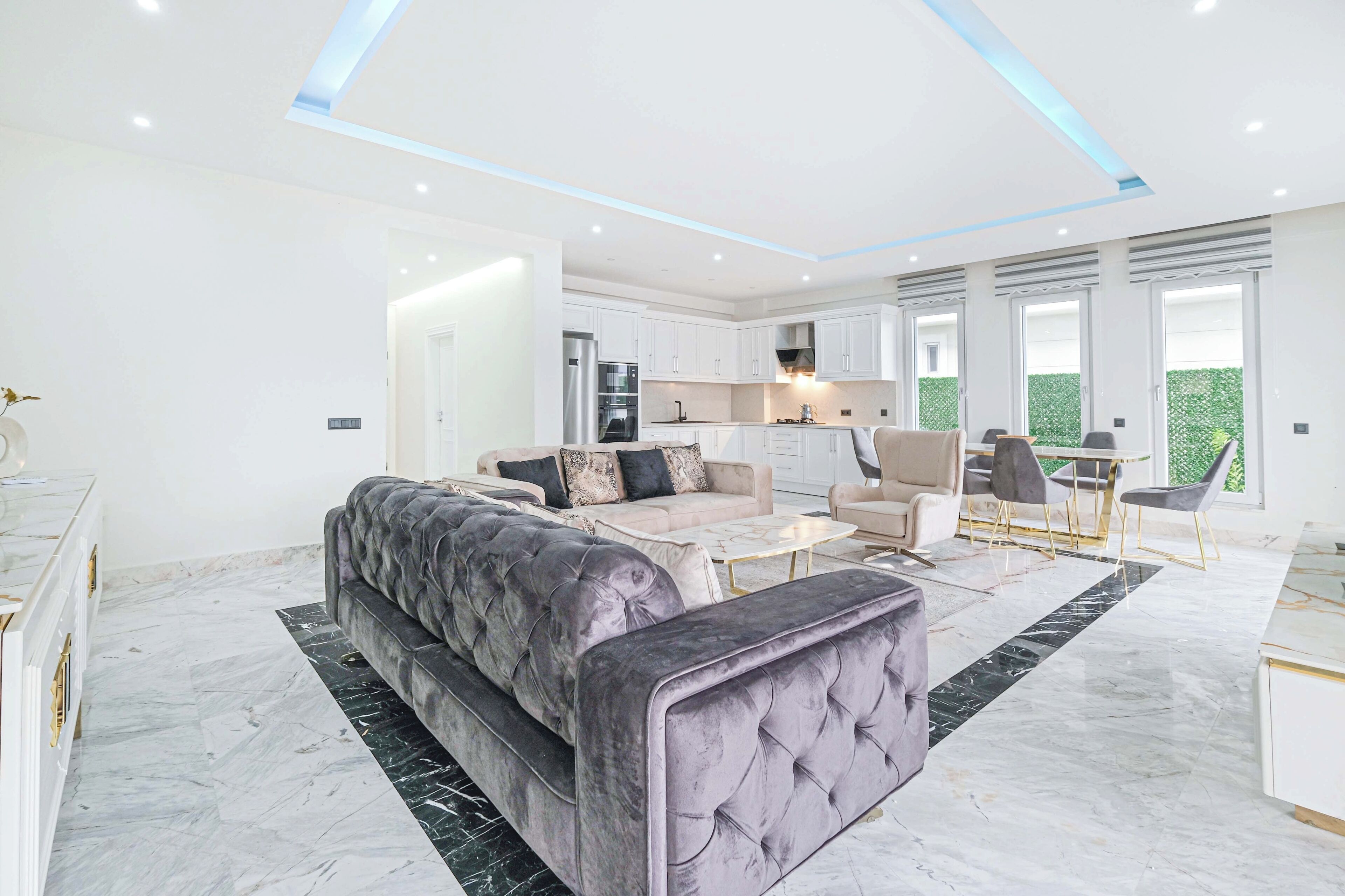 Luxury Villa, Mountain View | Living area