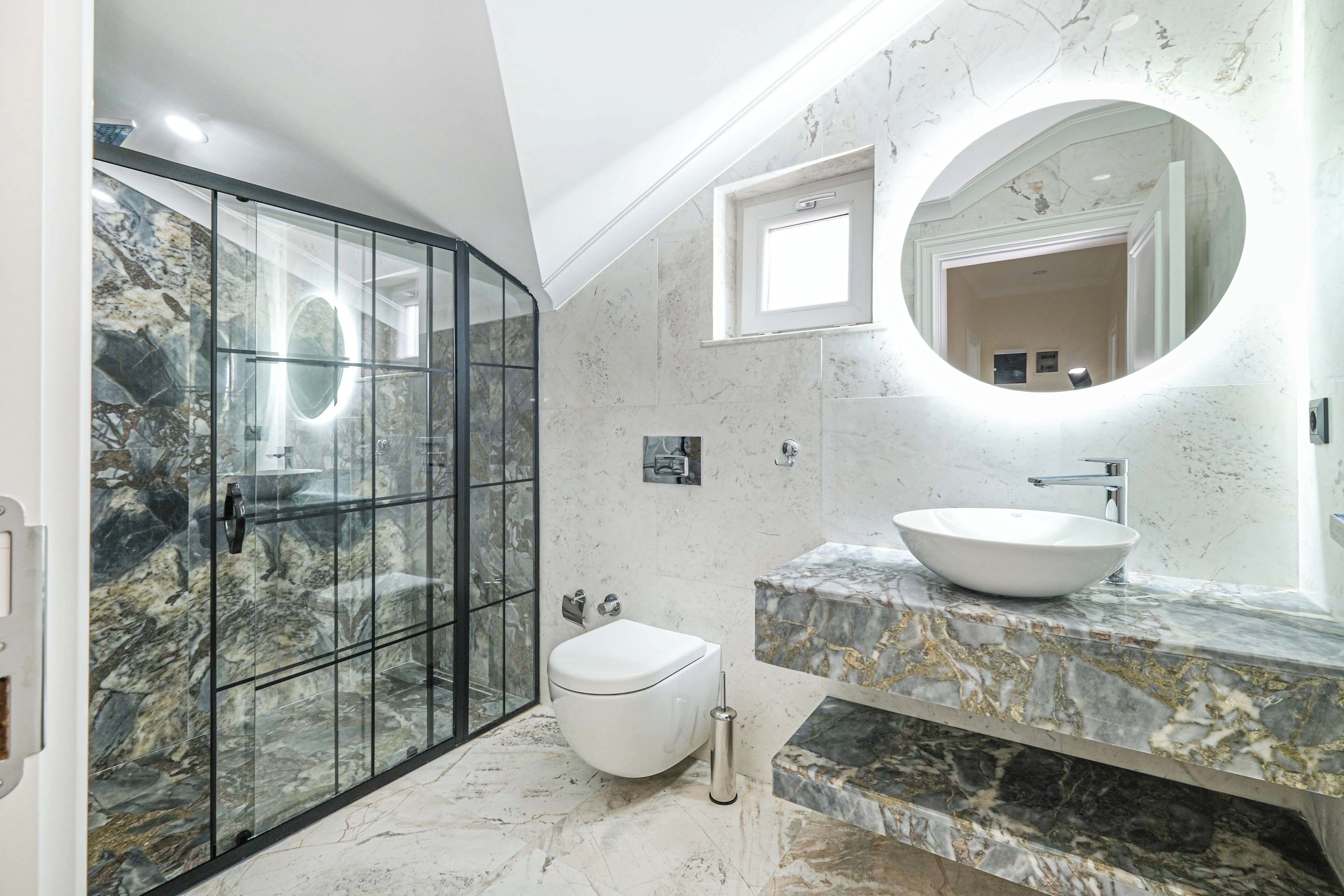 Luxury Villa, Mountain View | Bathroom