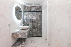 Vila superluxo, vista para a montanha | Banheiro