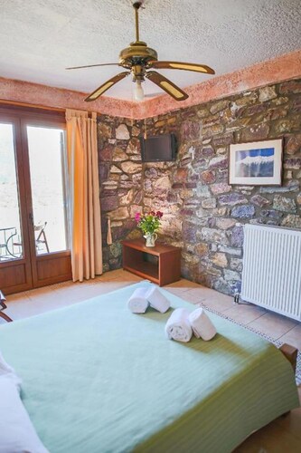 Faris Hotel Spacious Family Room in the Taygetos