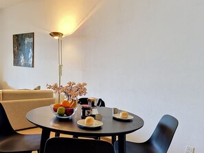 Dining - Miralago by Interhome (Piazzogna)