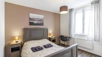 2 Schlafzimmer, Bügeleisen/Bügelbrett, WLAN, Bettwäsche