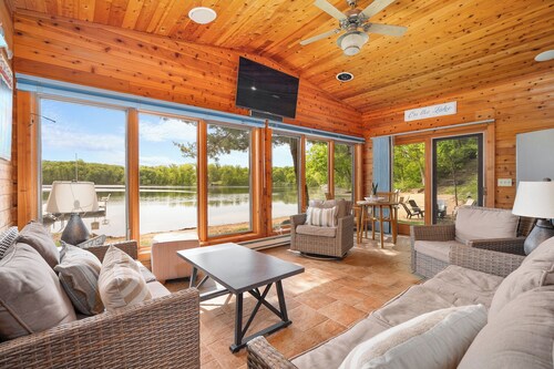 Private Beach Paradise: The Ultimate Luxury Lakefront Escape!