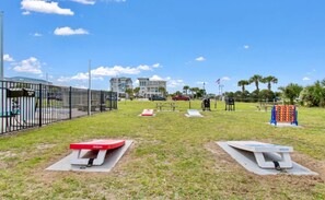 Property grounds - On Island Sunset Strand Campy Studio (Sunset Beach)