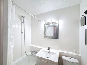 Bathroom - Studio mountain view - 2 guests (Le Corbier)
