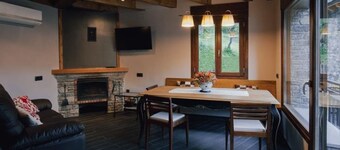 Cozy House near Aigüestortes Park, 6 ppl, Pets welcome