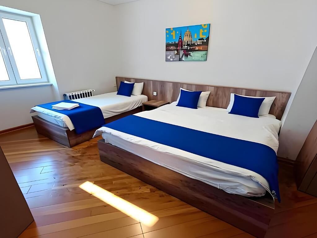 Quarto casal standard, vista para o pátio
