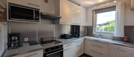 Microwave, oven, coffee/tea maker, toaster