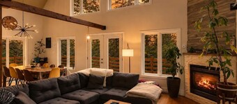 Chalet for 8 Guests | Hot Tub, Heated Pool & Games