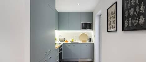 Fridge, microwave, oven, dishwasher