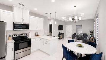 Fridge, stovetop, coffee/tea maker, toaster